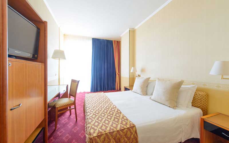 ADMIRAL ART HOTEL